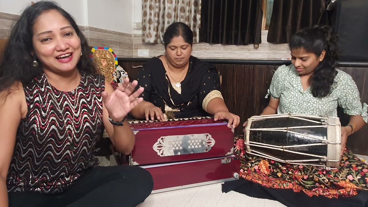 Nigahen Milane ko jee Chahta hai -Uma Devraj, Neesha Mokal,Rupali Varadkar
