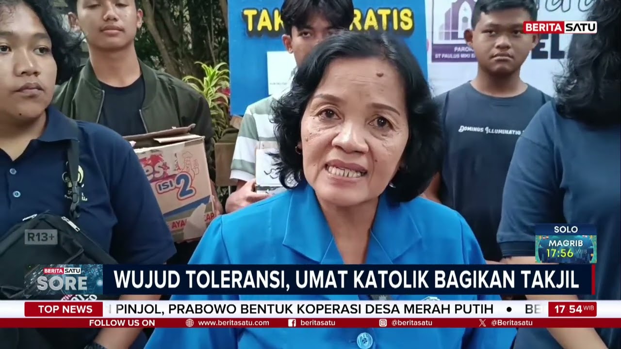 Wujud Toleransi, Umat Katolik di Salatiga Bagikan Takjil | Beritasatu