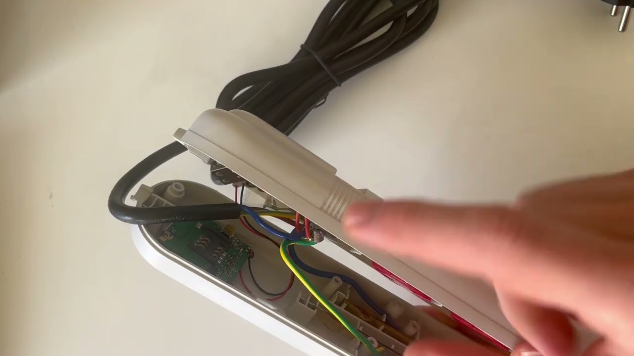 DISGUISED GSM SPY LISTENING DEVICE EXTENSION www.spygear007.com