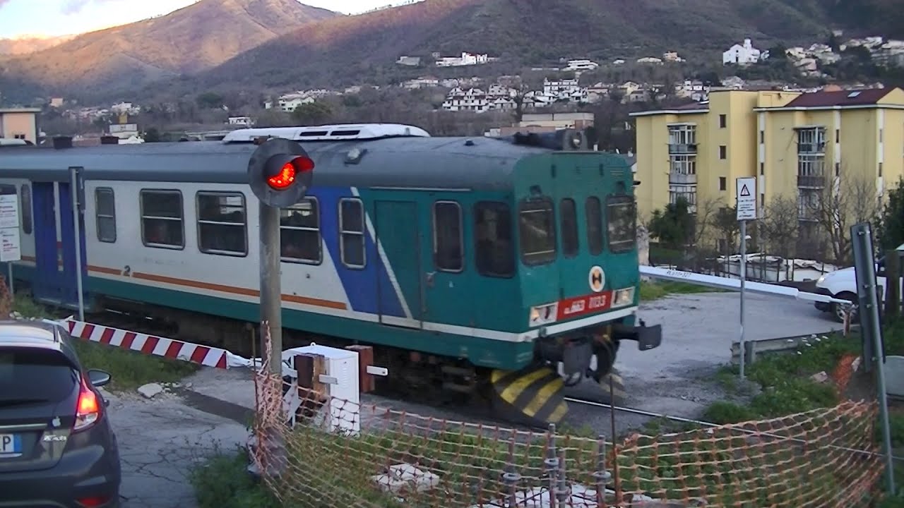 Spoorwegovergang Baronissi (I) // Railroad crossing // Passaggio a livello