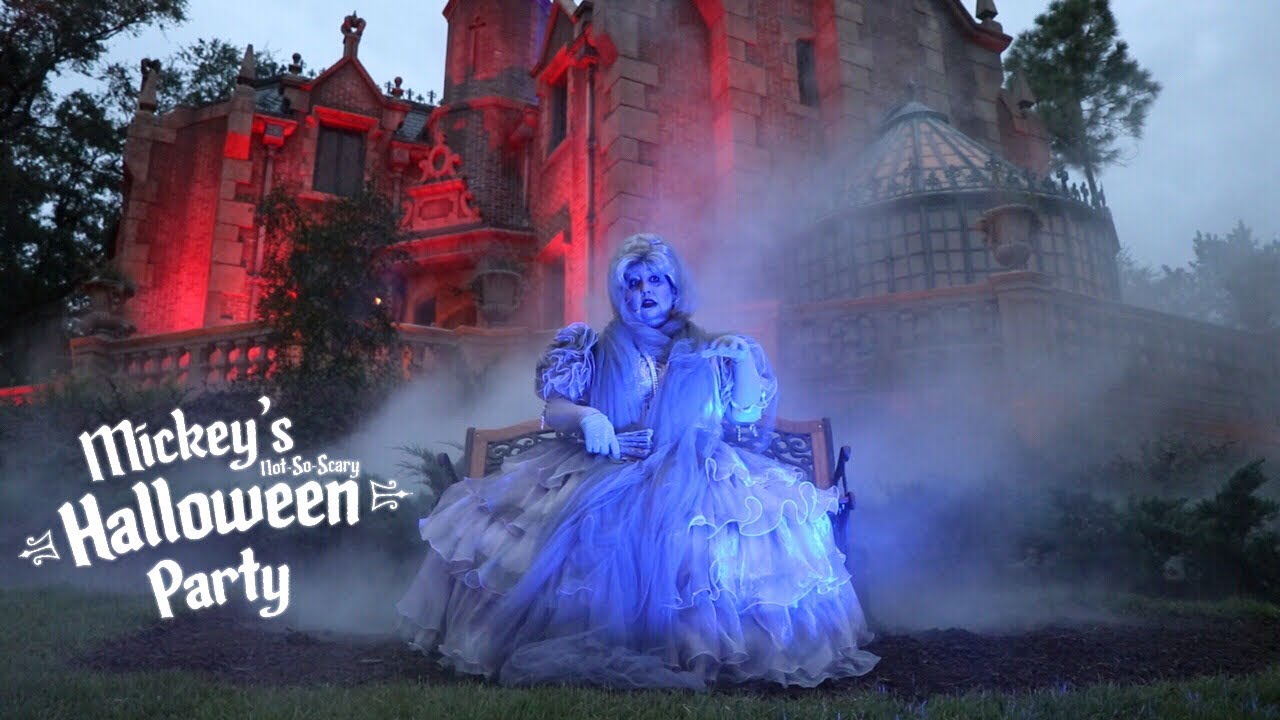 Mickey’s Not So Scary Halloween Party 2019 - LOW LIGHT Experience