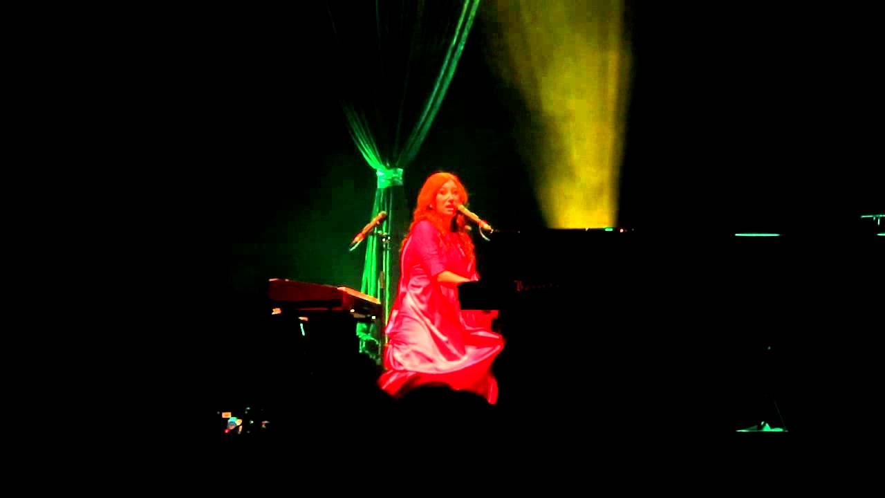 Tori Amos - Taxi Ride (solo) Frankfurt 2011