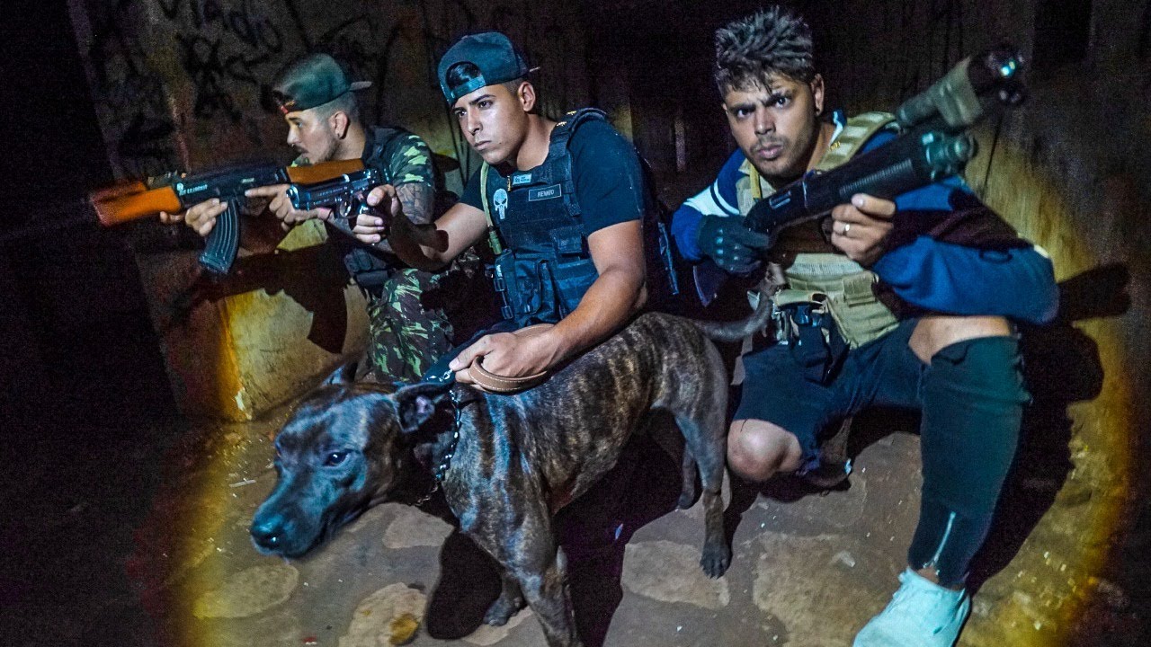 MEU CACHORRO RESGATOU NOSSA EQUIPE - CAÇADORES DE LENDAS