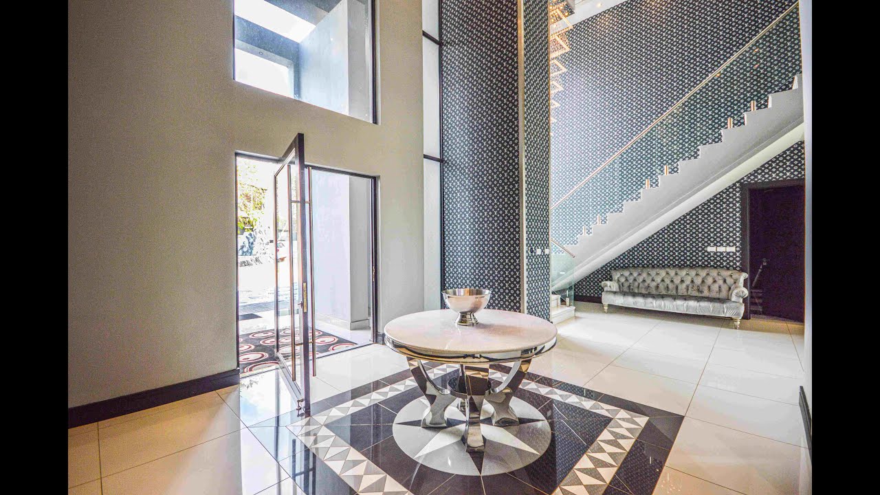Inside a Breathtaking Luxury Home in Copperleaf Golf Estate | 6-Bedroom Smart Home Tour