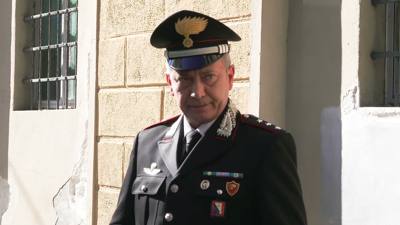 L'omaggio ai tre Carabinieri morti da parte delle forze di Polizia a Pontedera