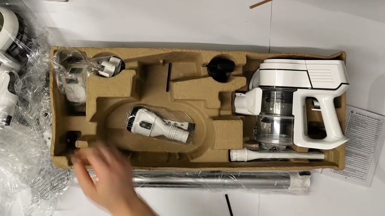 Відео огляд: Пилосос бездротовий Adler AD 7064 350Вт для сухого та вологого прибирання 2000 мАг
