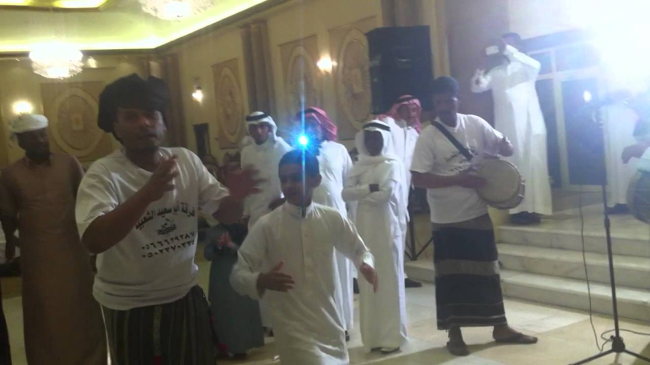 الدم دمك حضرمي وحتا عيونك حضرمية معروف من اهل المكلا