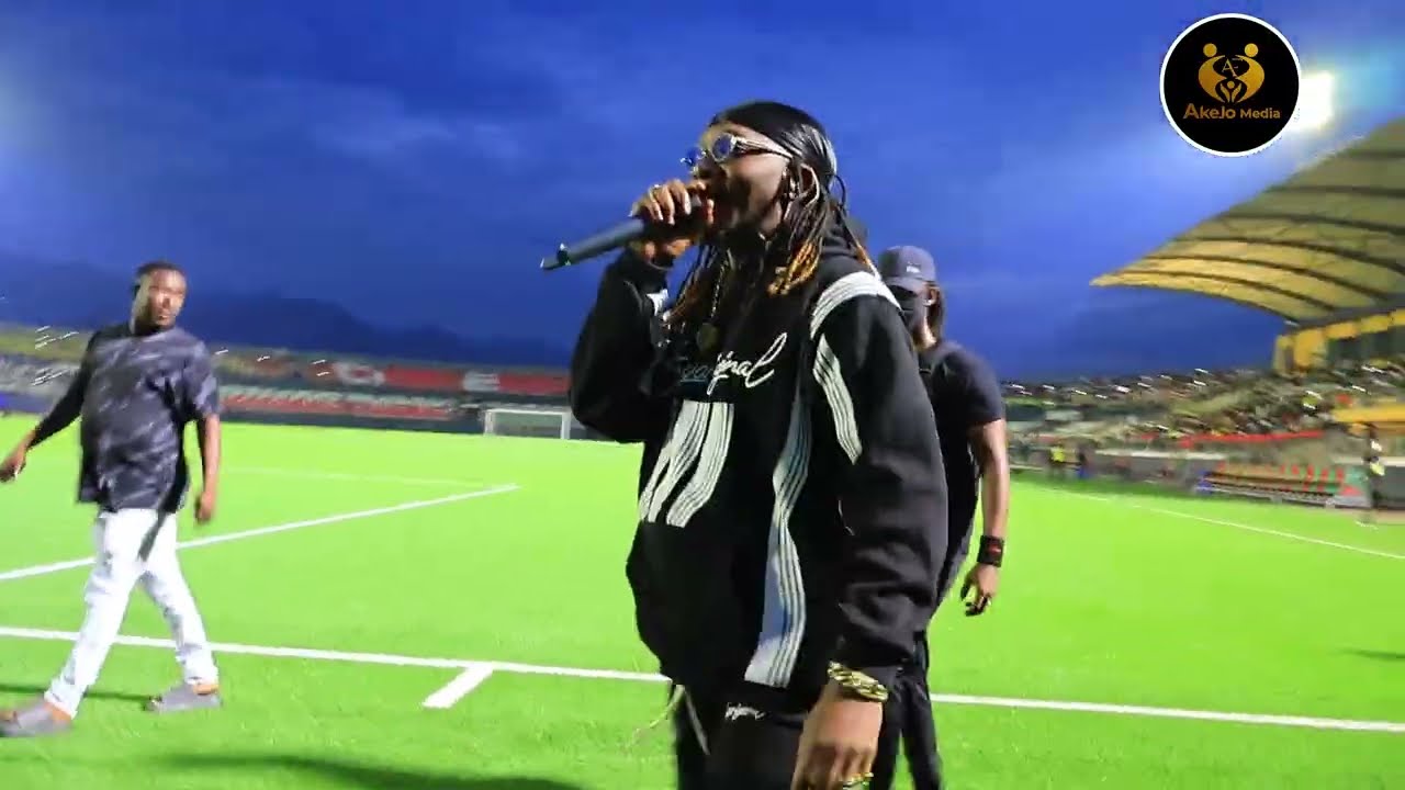 Big fizzo yanditse amateka kuri stade Intwari raba ivyo akoreye abafana ba Aigle noir/ ubwambere...