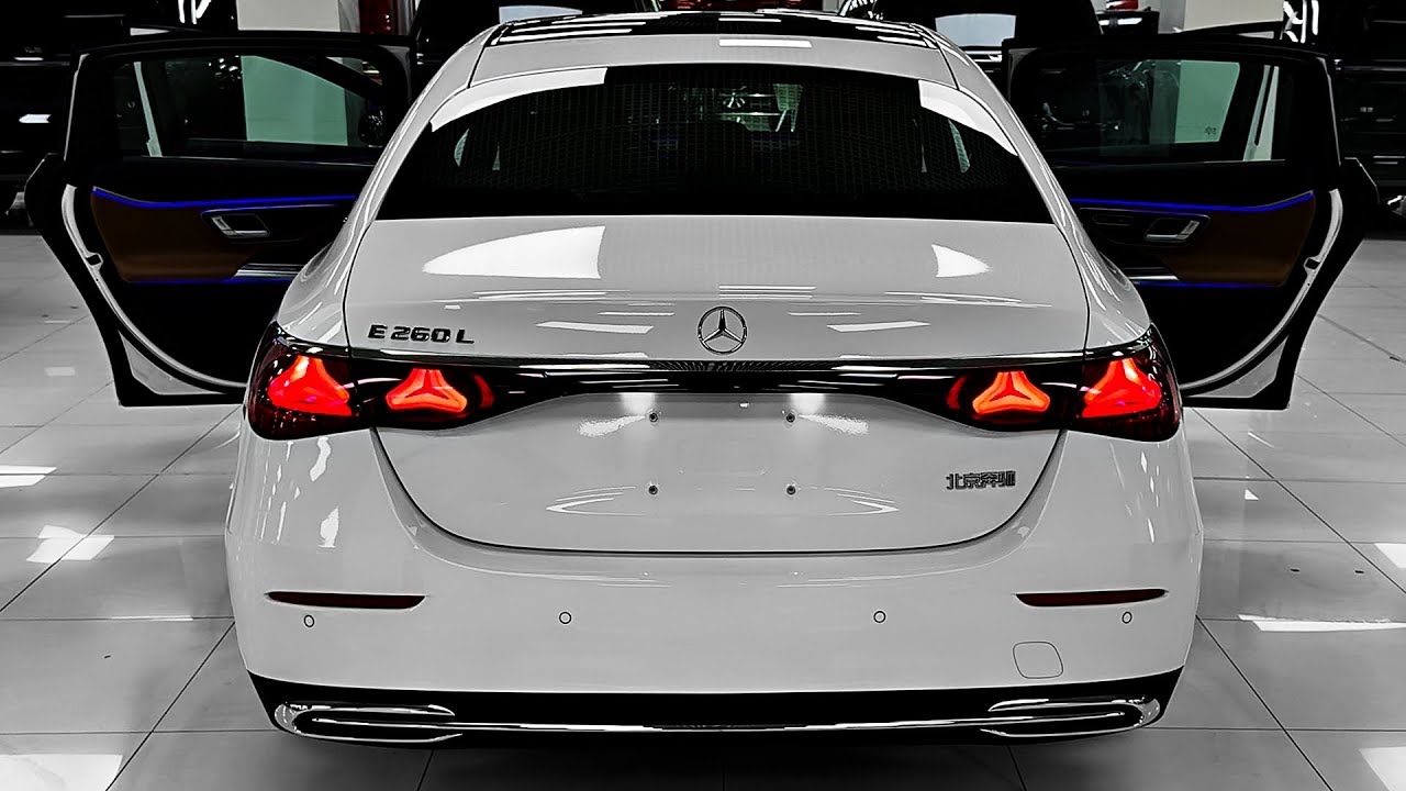 Mercedes E-Class 2025 года — выдающийся седан класса «суперлюкс»!
