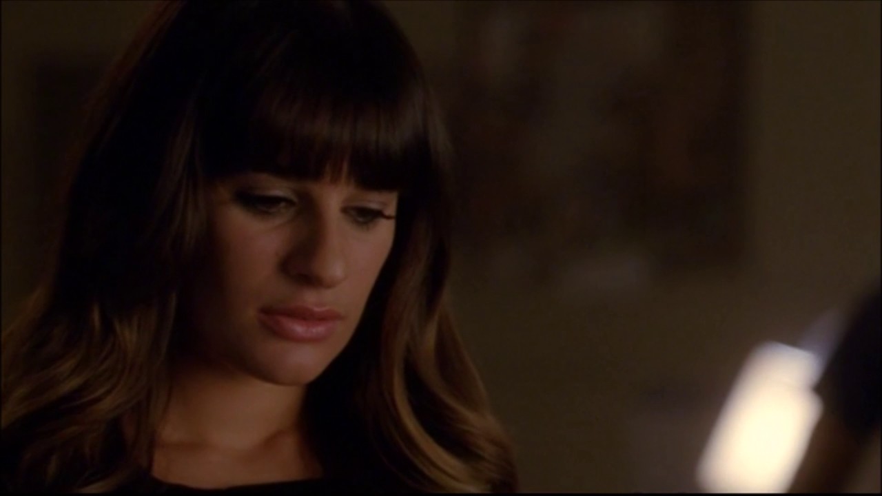 Glee - Torn (Full performance) 4x12