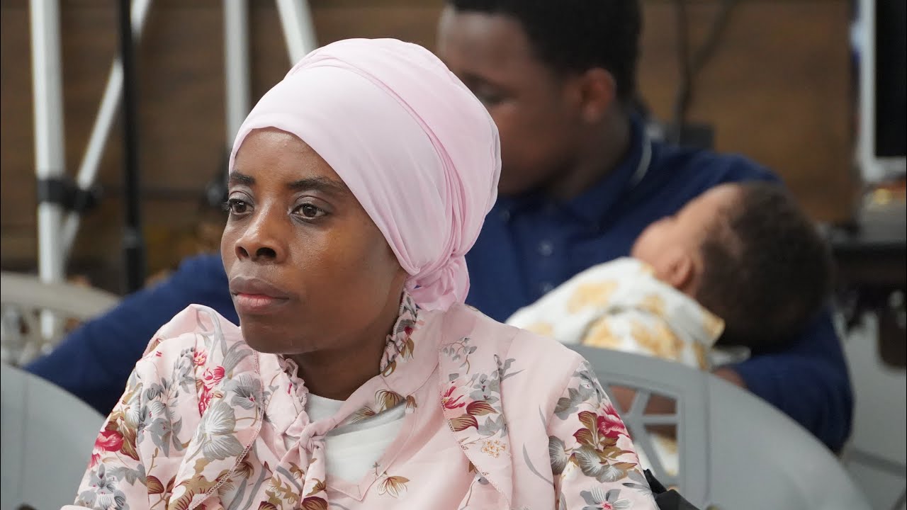 KIPINDI CHA SIFA NA MAABUDU KWENYE IBADA YA USHIRIKA . 