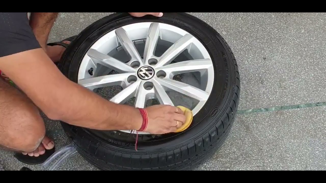 Volkswagen polo tips - detailing alloys | deep cleaning alloy wheels SONAX XTREME Wheel rim coating