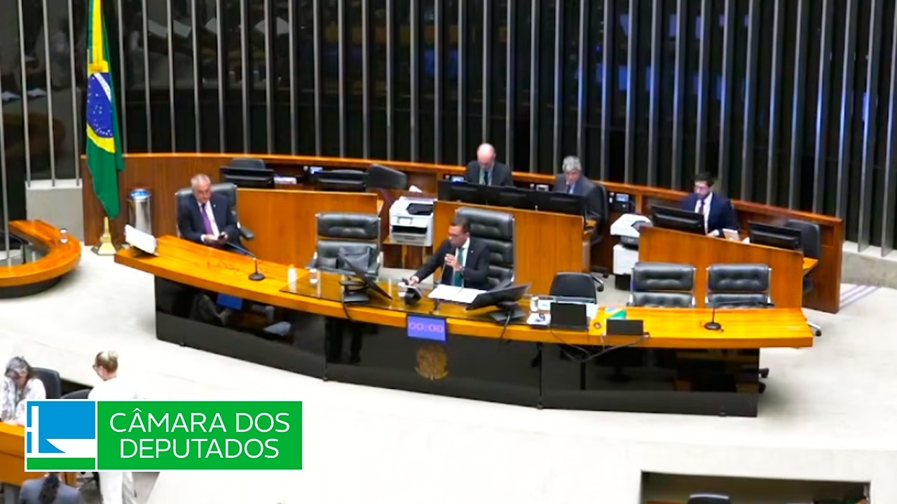 Câmara aprova projeto que regulamenta a profissão de doula - 11/03/26