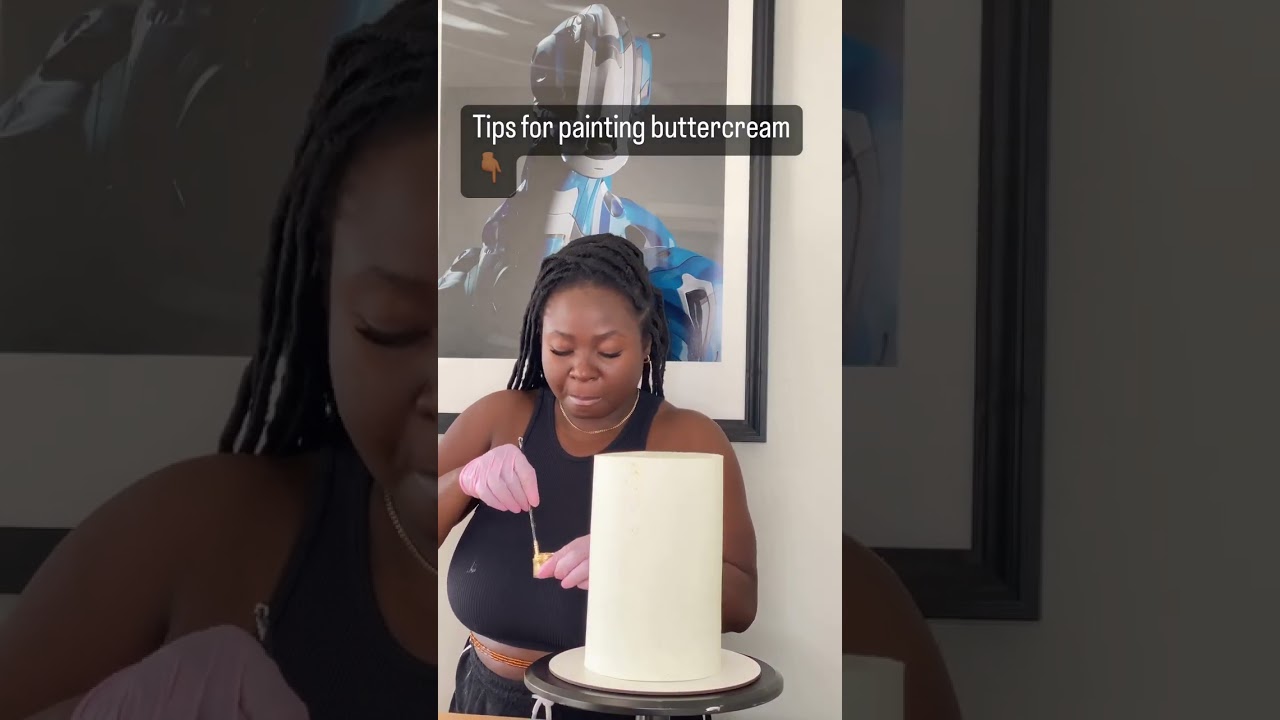 Tips for painting on buttercream 1.dab the cake clean of moisture 2.male sure the paint is thick en