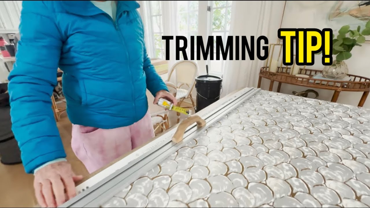 Example of Wallpaper with a Trim line: Tips