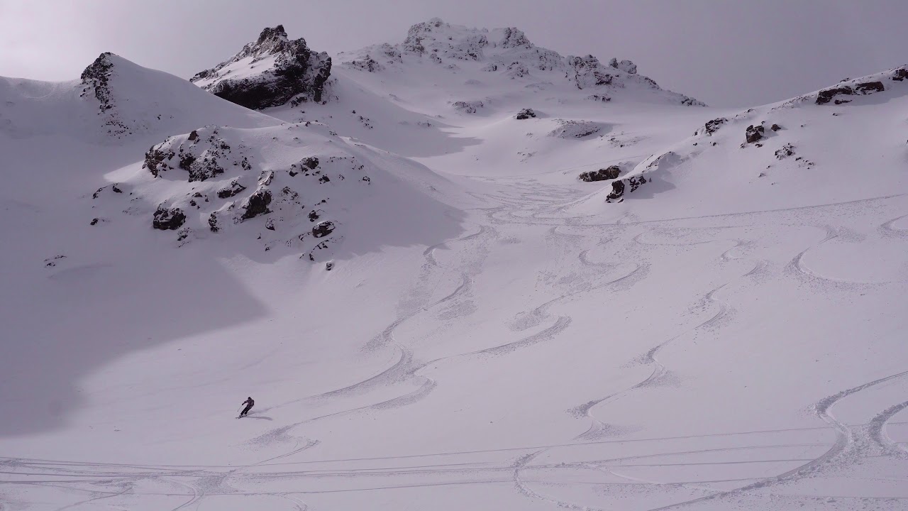 Manga Pow - Skiing Turoa, Mt Ruapehu, New Zealand