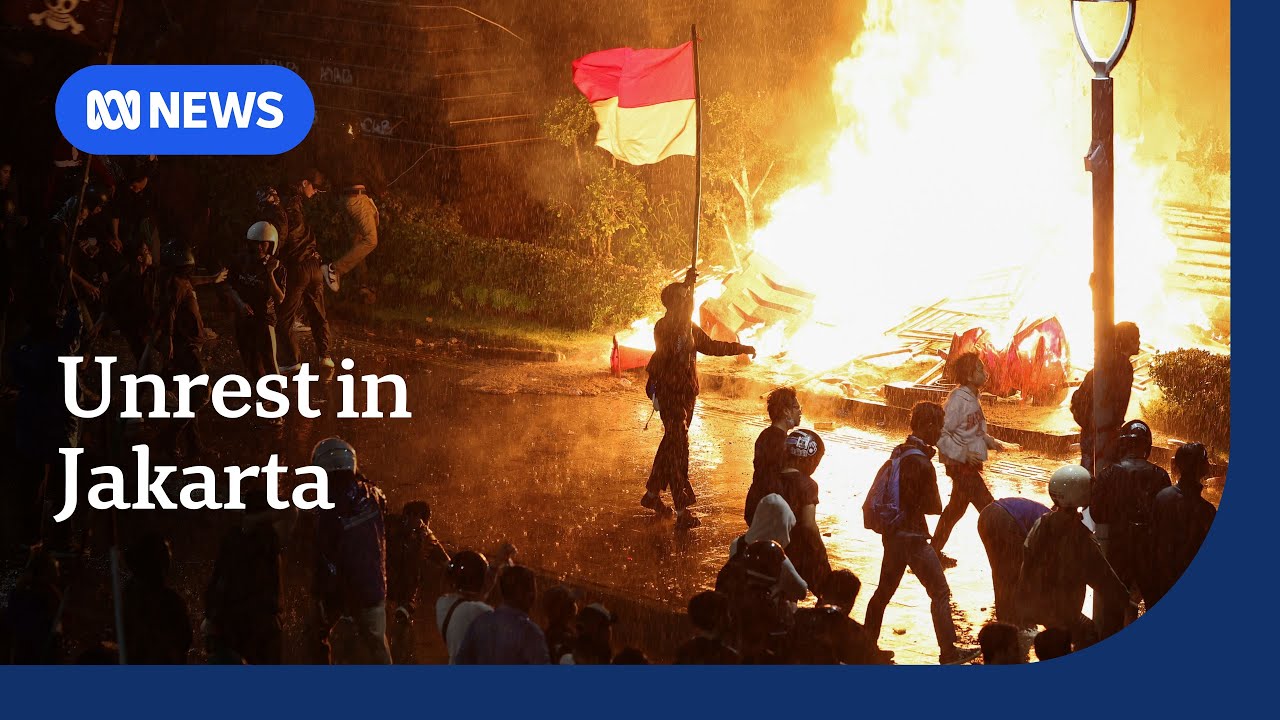 Protests escalate in Indonesia after man killed by police vehicle | ABC NEWS