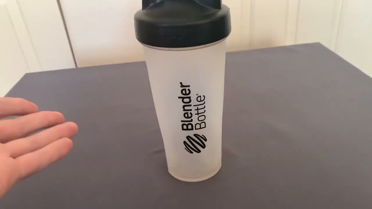 BlenderBottle Classic Shaker Bottle Perfect for Protein Shakes and Pre Workout Review