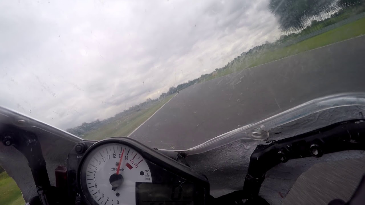 Tor Poznań GSXR 600 K1 1,46,6 Jarzombek T.