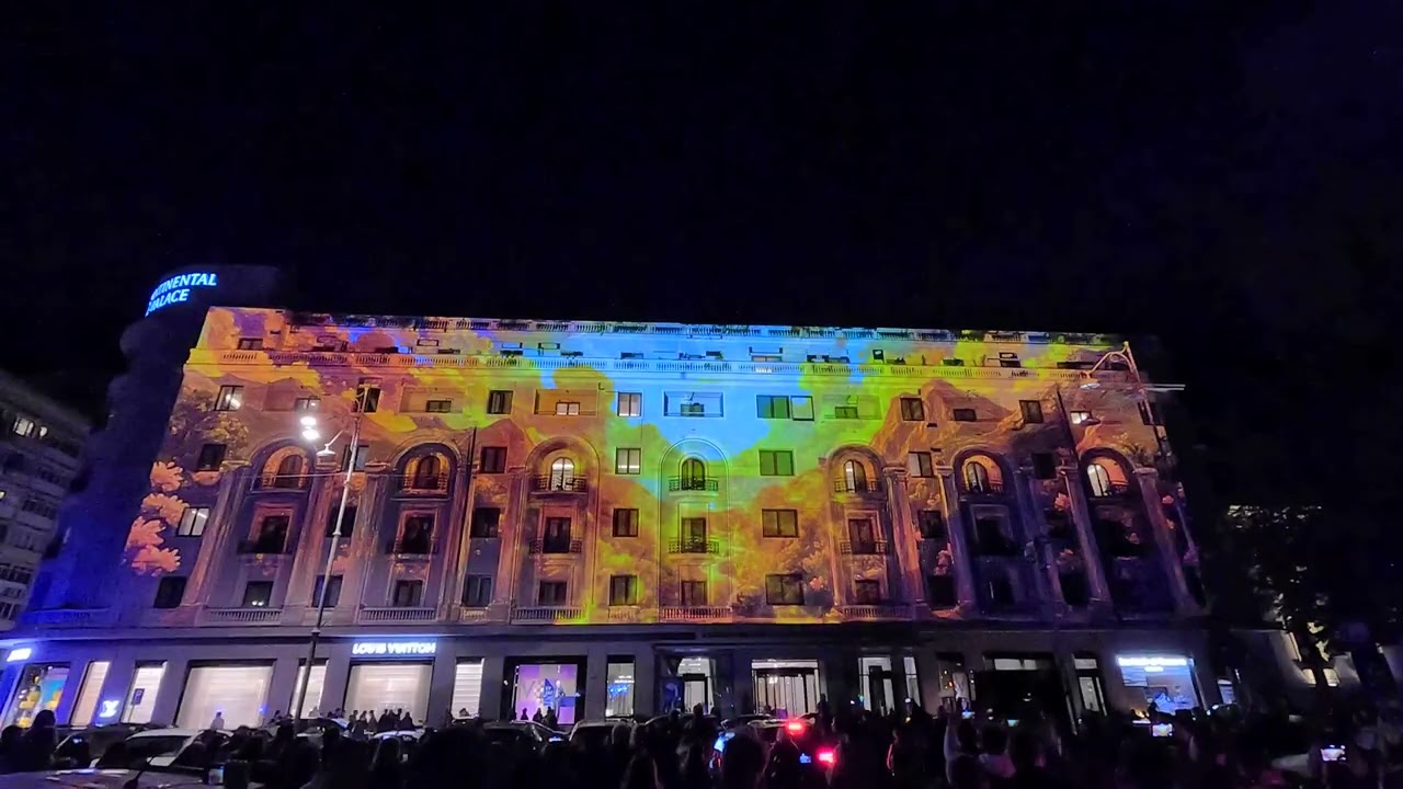 Spotlight 2025 București | “Tensiuni agreabile” pe Athenee Palace – Lumină, artă și simbioză urbană