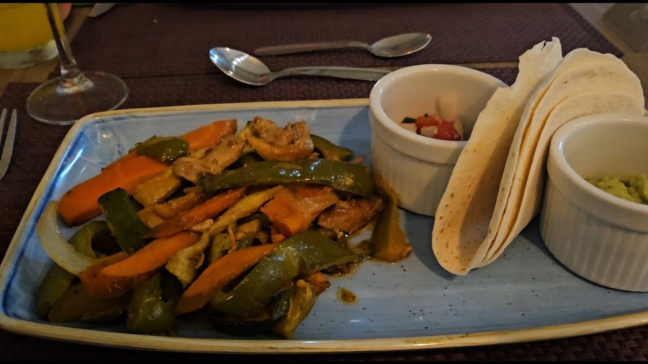 We eat at the A La Carte restaurant HL Rio Playa Blanca / Lanzarote