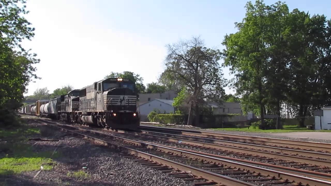 NS SD60M with an RS3L in Run-8!