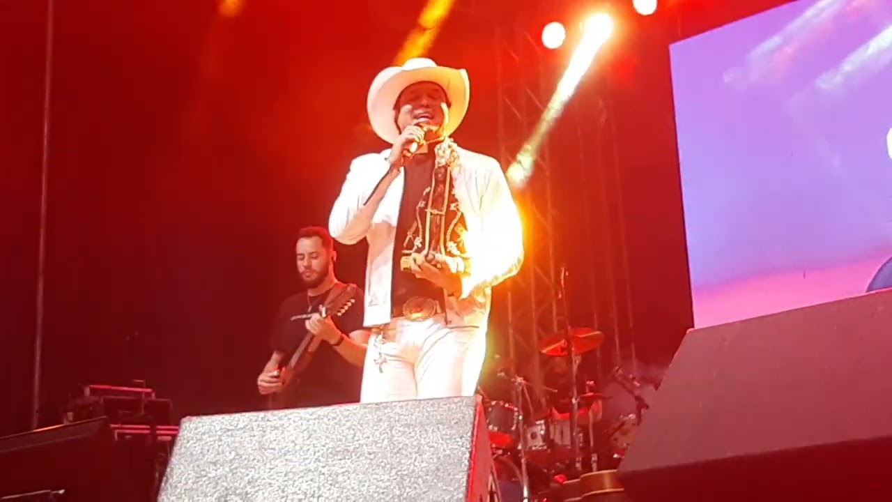 PADRE ALESSANDRO CAMPOS ONTEM NA FESTA DO BOM JESUS DA PASSAGEM EM POJUCA BAHIA