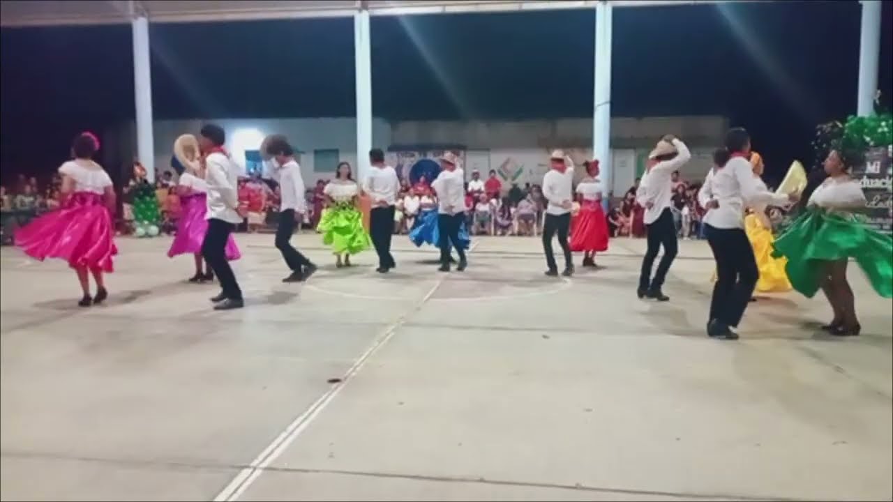 Baile Folclórico: 
