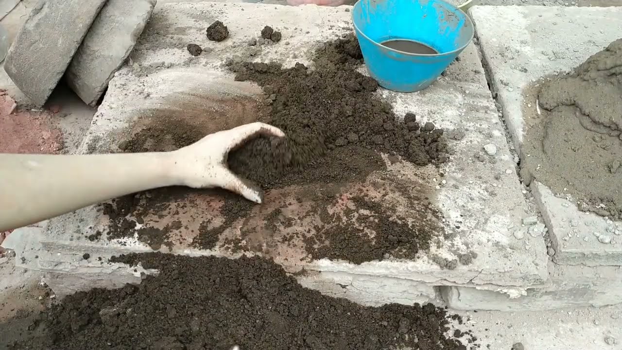 Shapes making of charcoal texture | Damp crumbling and cleaning