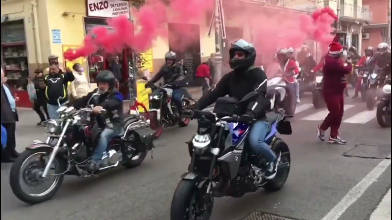 Babbo Natale in moto, Don Roberto: state facendo un’opera bellissima, l’amore ha senso se fa rumore