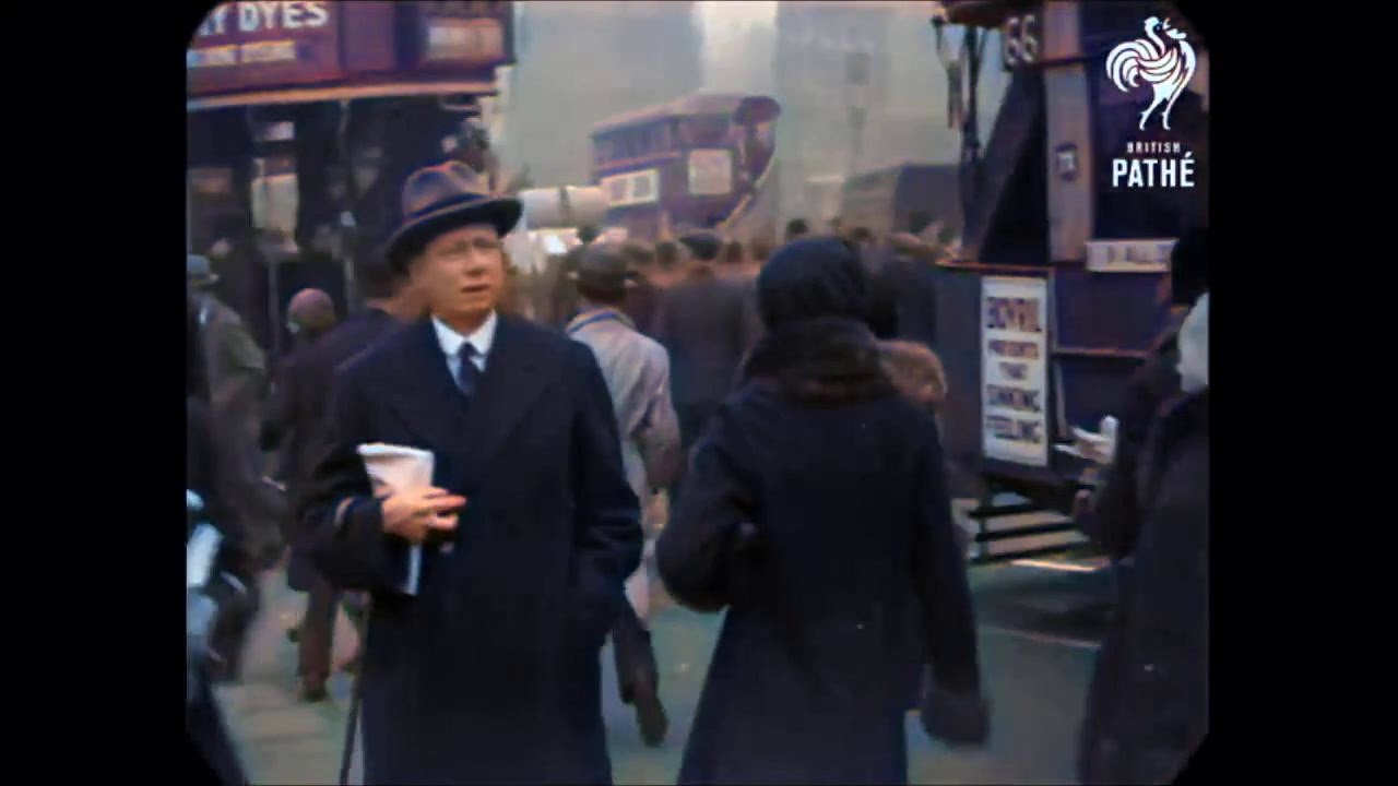 1930 - London, England Street Scenes [Colorized Using AI]