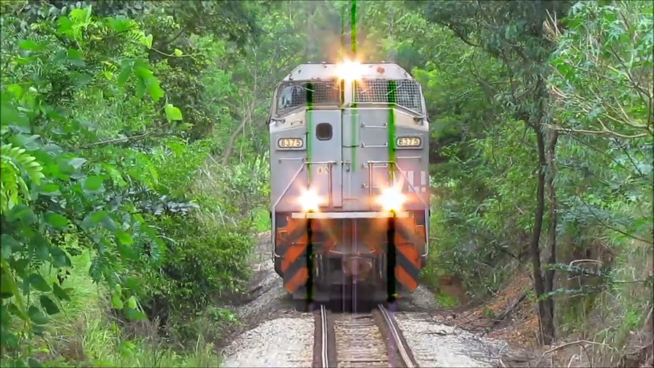 2 Trens e Locomotivas Escoteiras Passando por Juatuba-(Minas Gerais)