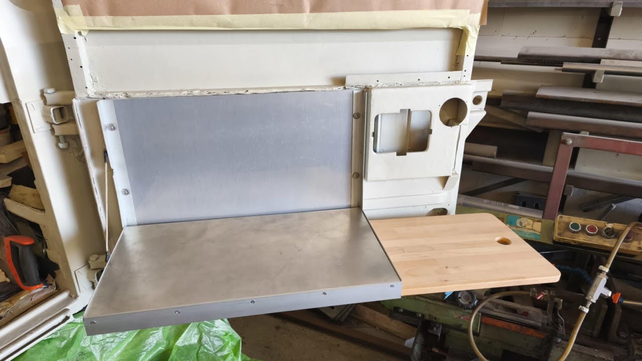 Tailgate drop-down table for my Volvo C202/The Black Sheep project ep.50