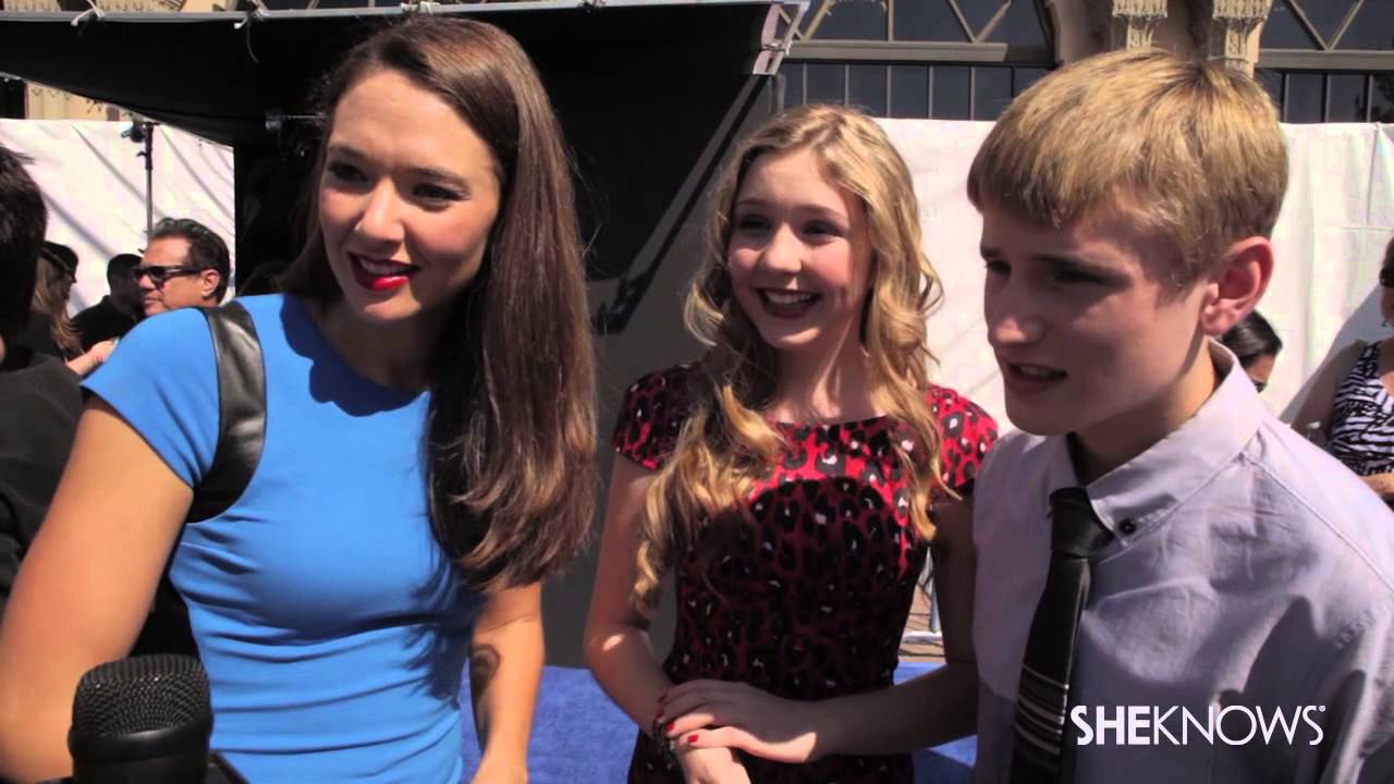Cast of Dolphin Tale 2 at the Teen Choice Awards - SheKnows Goes to the Shows