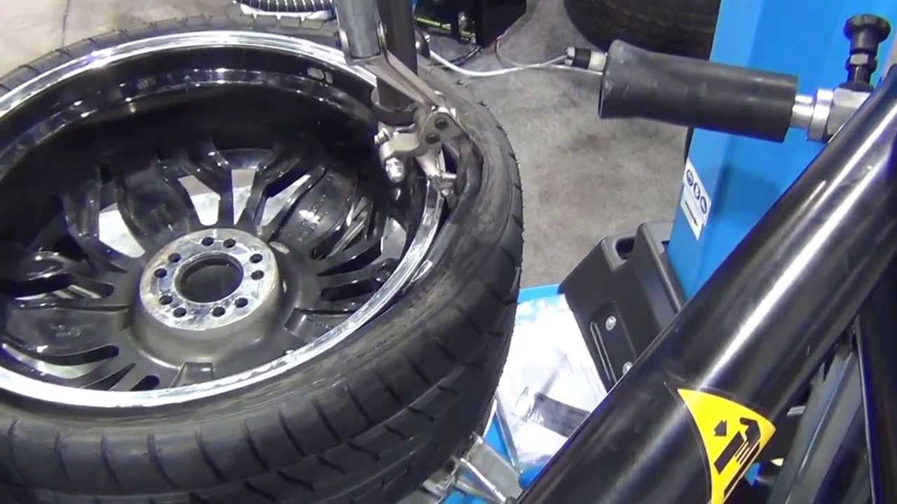 Ravaglioli 8645 Tilt-Back Tire Changer