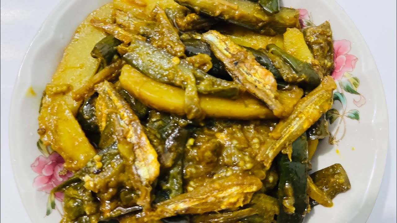 স্পেশাল বেগুন দিয়ে শুটকি রেসিপি || Begun Skutki Recipe #shorts #food 