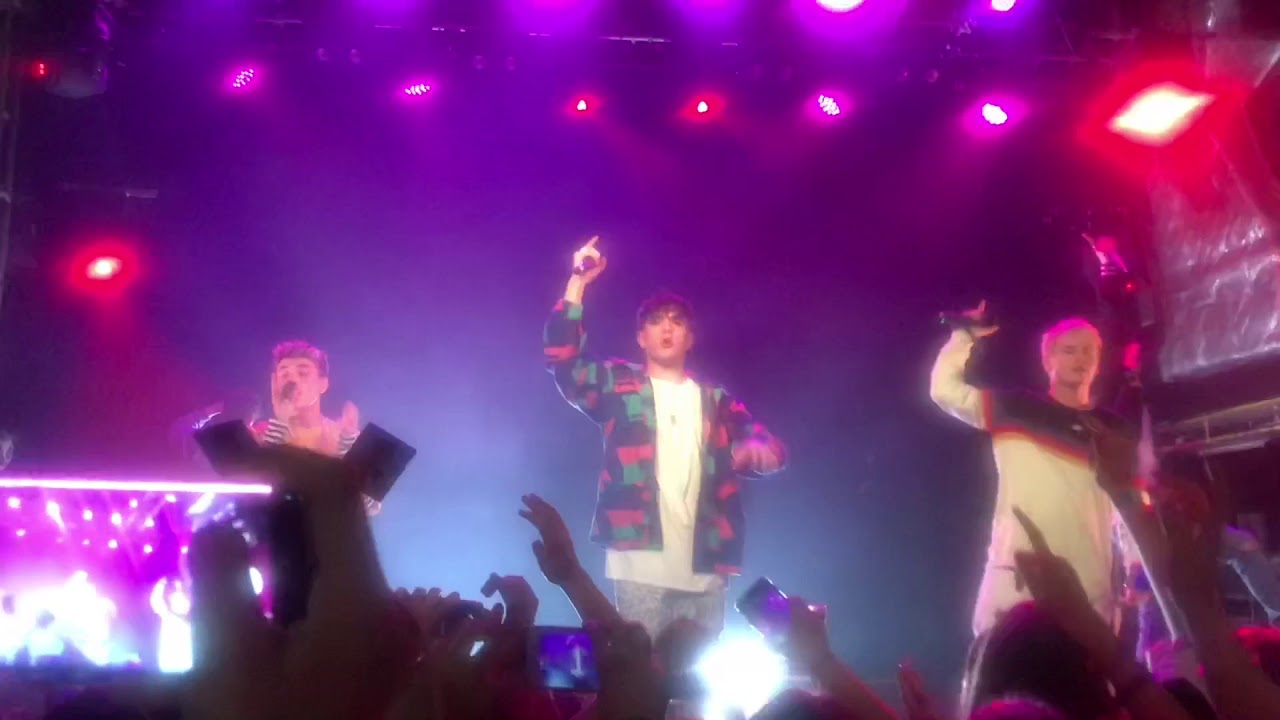 RoadTrip - October 6th 2019 - London O2 Islington - Hero Tour