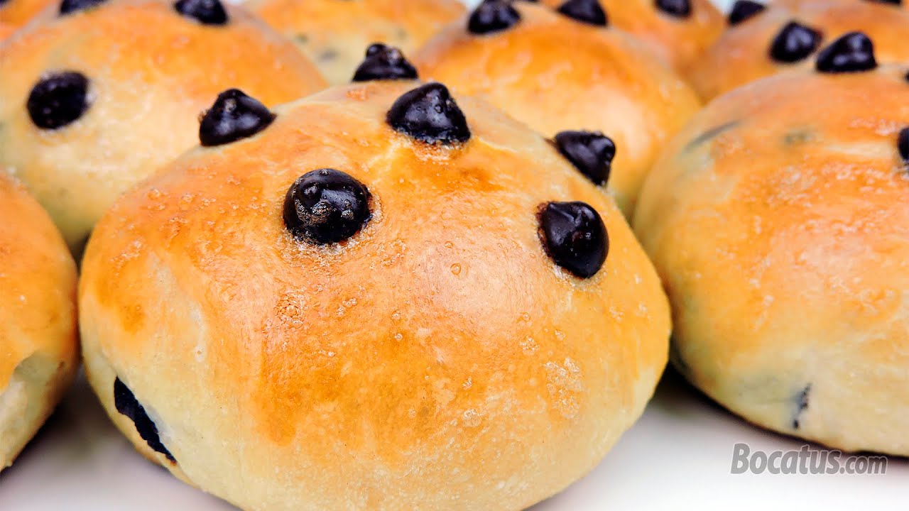 Bollos de leche con pepitas de chocolate: Weikis o Doowaps caseros