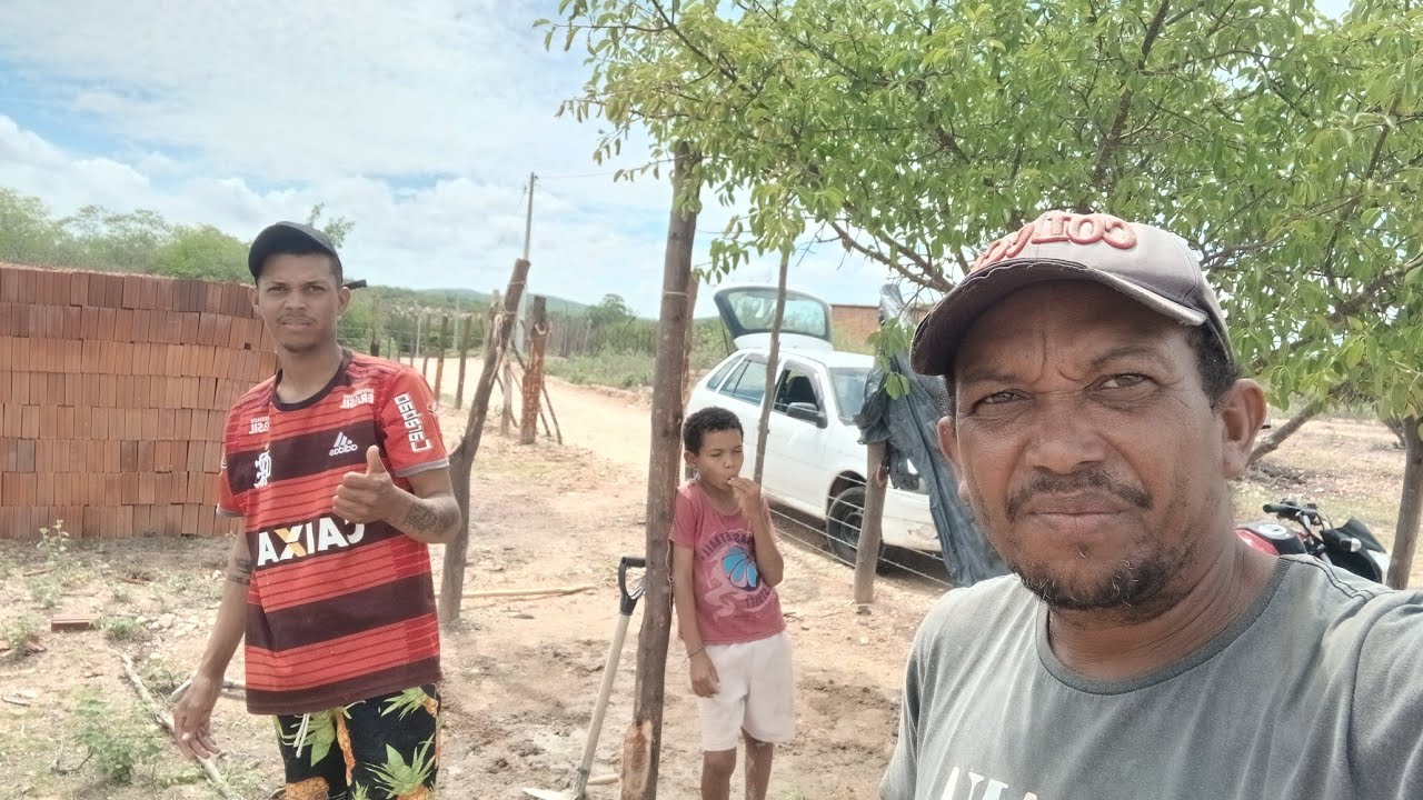 Cortando a sapata da casa da roça 