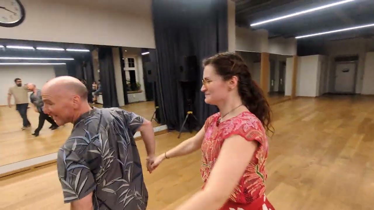 Fusion+cross-step waltz, Ari Levitt and Alena Bialova