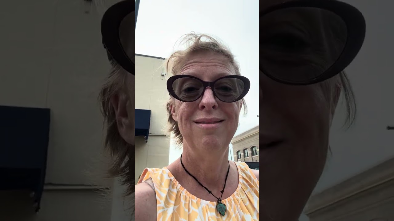 Living in the I. The Inness of life 