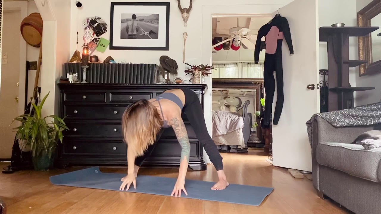 40 Minutes - Core and Hip Yoga Focus