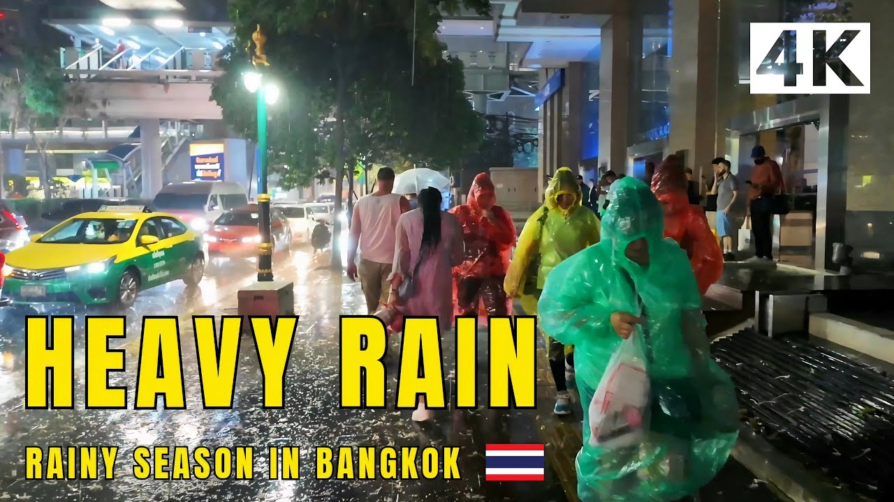 [4K] Sudden Heavy Rain in Downtown Bangkok 🇹🇭 Walking Tour (ASMR Rain Sounds)