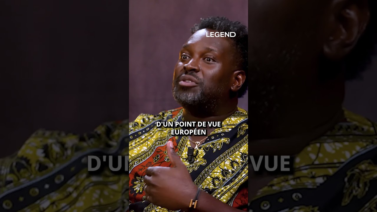 IL FAIT UN SKETCH SUR LA MORT DE SON PÈRE