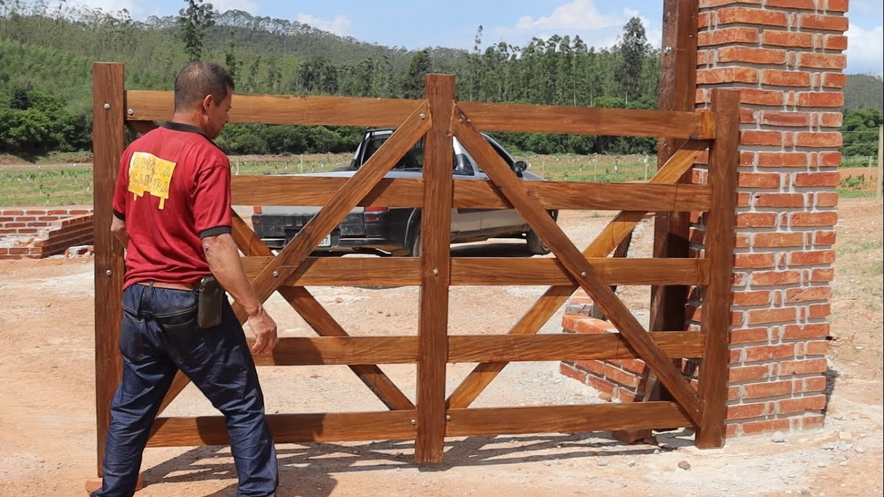 O CLIENTE QUERIA UMA PORTEIRA PRA DURAR - O marceneiro fez usando madeira de ipê reciclada