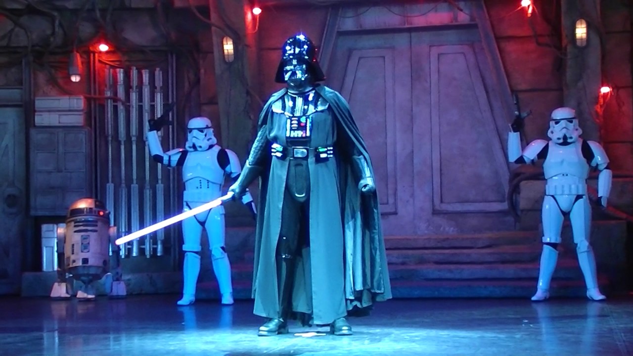 DARK VADOR a capitulé pour les25 ans de Disneyland
