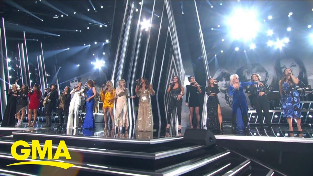 Women take center stage at the CMA Awards l GMA