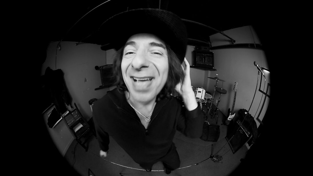 Éric Farran, Toi et Moi c'est terminé, CKUT 90 3, Cha Cha Cha in Blue