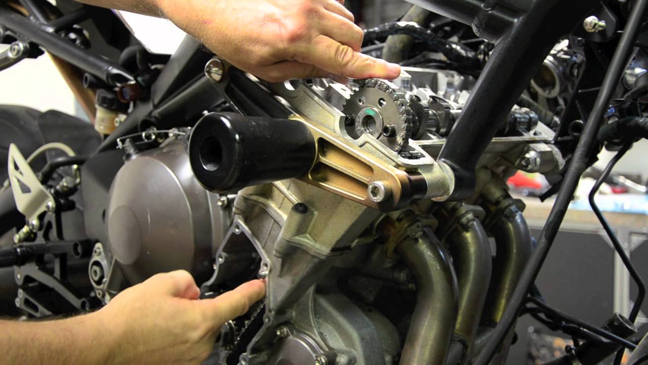 Triumph Video10 - Cam Removal and Installation