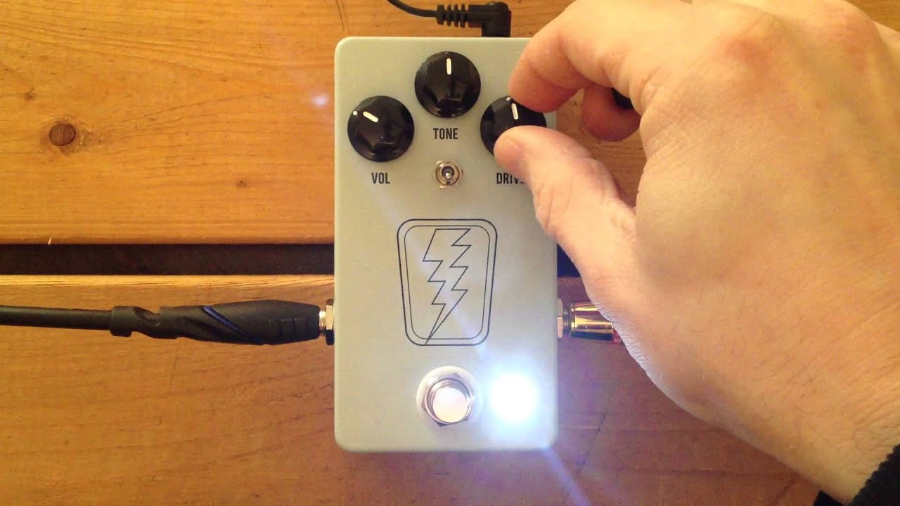 5 Minutes with the JHS Superbolt - Pedal Demo